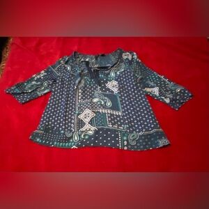 New Directions top — Women’s: Size XL — multi patterned top — Great Condition